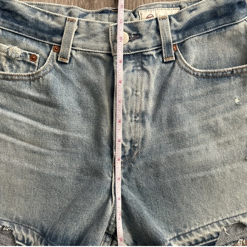 AG Adriano Goldschmied Alexxis Aged Denim Jean High Rise Wedgie Shorts 2… - Picture 7 of 10